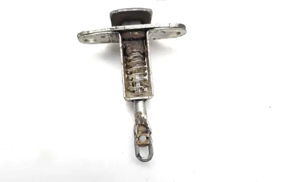 Isuzu Rodeo Tailgate lock loop/hook striker 