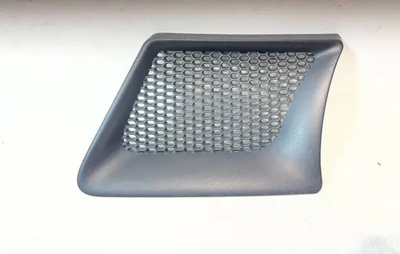 Alfa Romeo GT Front bumper upper radiator grill ST3930