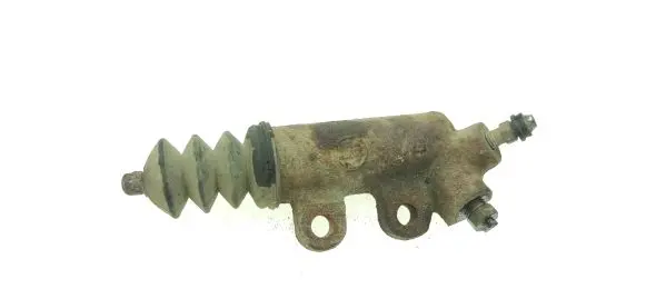 Clutch slave cylinder