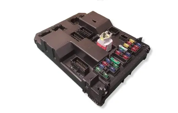 Peugeot 307 Fuse module 9651197680A 00007307010604 9651196980A