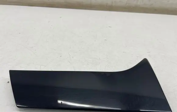 Opel Crossland X Tailgate trim 13481458 PY38003