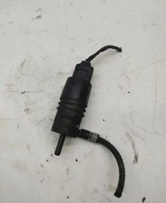 BMW 5 F10 F11 Windscreen/windshield washer pump 8362154