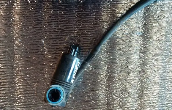 Volvo V40 Windscreen/windshield washer pump 1026810 240661