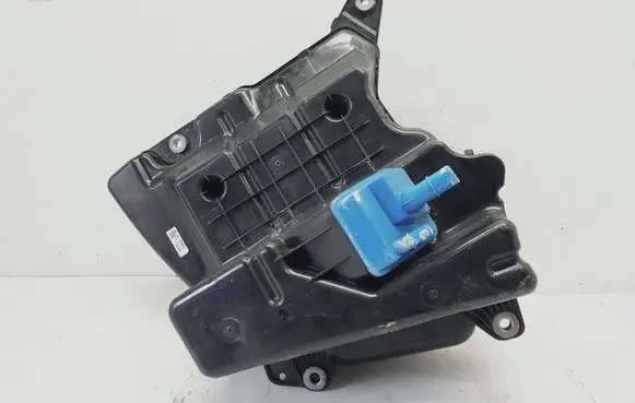 Audi A4 S4 B9 AdBlue liquid reservoir 8W0131878AJ