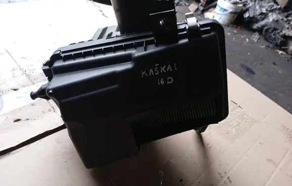 Nissan Qashqai Air filter PPT40 4EB0A
