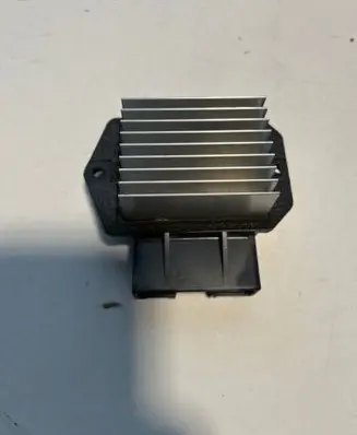 Mitsubishi Pajero Heater blower motor/fan resistor 4993002110