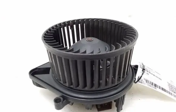 Audi A4 S4 B6 8E 8H A/C air flow flap actuator/motor 8E2820021B