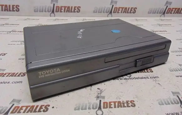 Toyota Avensis T250 Navigation unit CD/DVD player 0866200870
