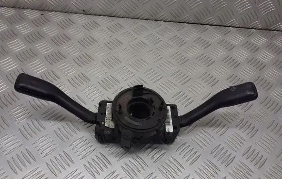 Skoda Fabia Mk1 (6Y) Headlight wiper switch 8L0953513G