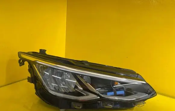 Volkswagen Golf VIII Headlight/headlamp 5H1941006