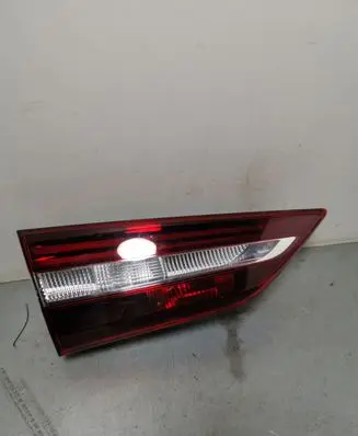 Opel Grandland X Tailgate rear/tail lights 81670102
