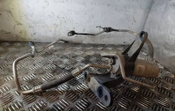 Air conditioning (A/C) pipe/hose