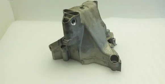 Volkswagen Golf VII Engine mounting bracket 04C199207AD