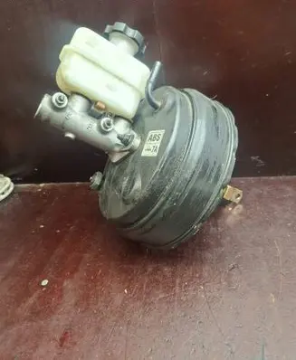 Toyota Corolla Verso E121 Brake booster