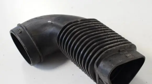 BMW i8 Air intake duct part 7649185