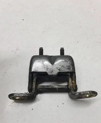 Nissan Pathfinder R51 Loading door upper hinge 