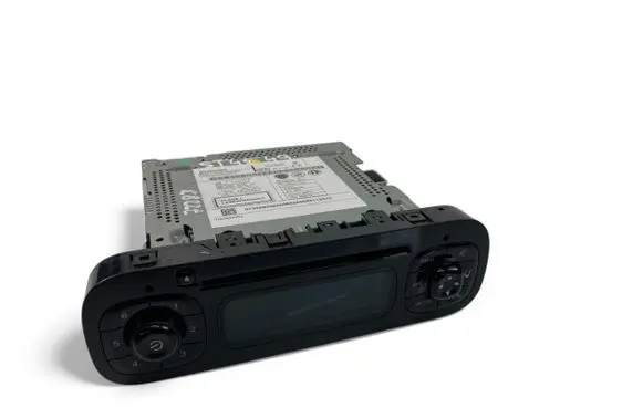 Fiat Panda III Radio/CD/DVD/GPS head unit 735589325