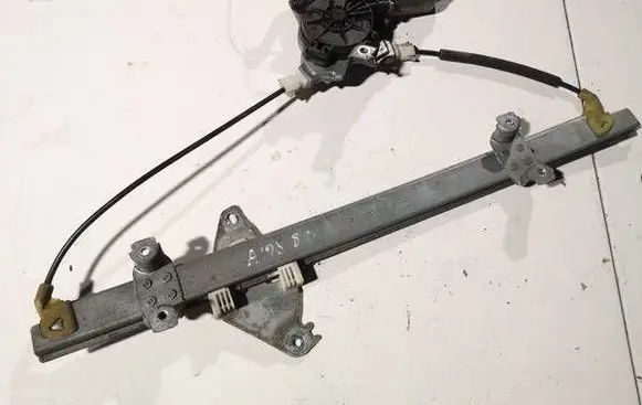 Toyota Corolla Verso AR10 Sliding door window regulator with motor 