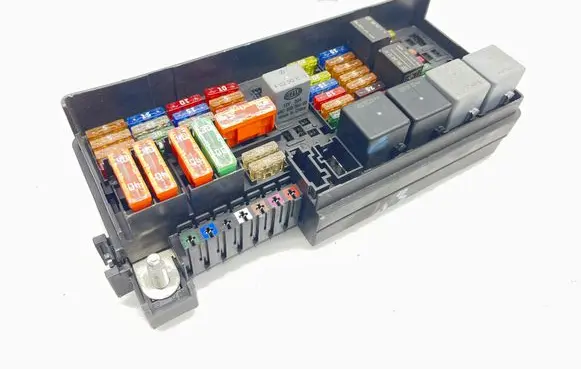 Mercedes-Benz ML W164 Fuse module A1645403072