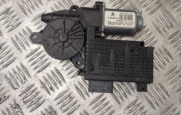 Citroen C4 I Picasso Front door window regulator motor 9682495780 400962D