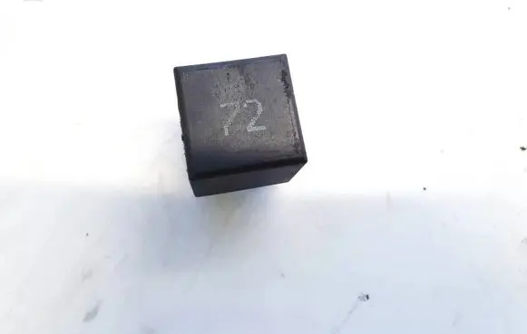 Volkswagen Golf II Other relay 191955529 72HV002