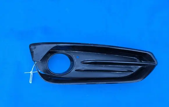 BMW 2 F22 F23 Front bumper lower grill 7452300