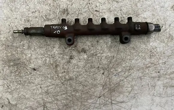 Ford Transit Fuel main line pipe