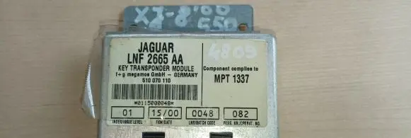 Jaguar XJ X308 Door central lock control unit/module LNF2665AA 510070110