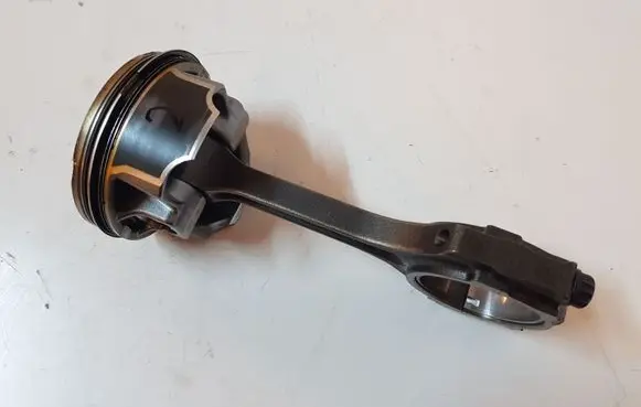 Ford Mustang VI Piston with connecting rod JR3EOK100AD JR3E0K100AD