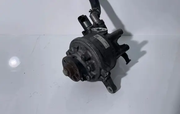 BMW 7 F01 F02 F03 F04 Power steering pump 6798669 5004099
