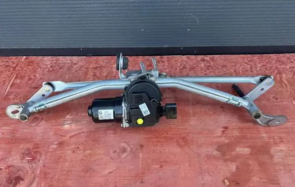 BMW X5 G05 Front wiper linkage and motor 5A47511