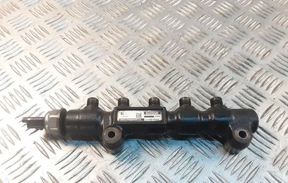 Ford Fiesta Fuel main line pipe 9654592680