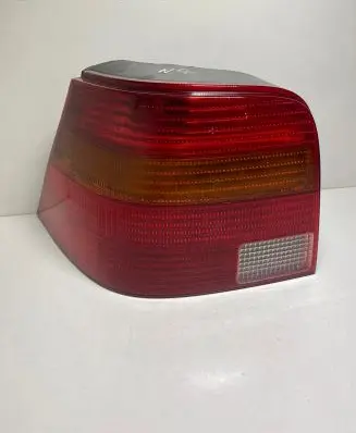 Volkswagen Golf IV Rear/tail lights 1J6945095R 67736972