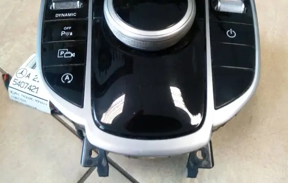 Mercedes-Benz E W213 Head unit multimedia control 2139008510 NE70197