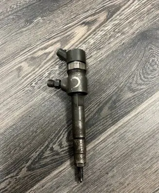 Opel Zafira B Fuel injector 0445110165