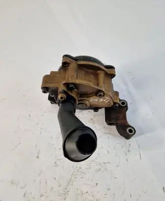 Volkswagen Touran I Oil pump 03c103669e