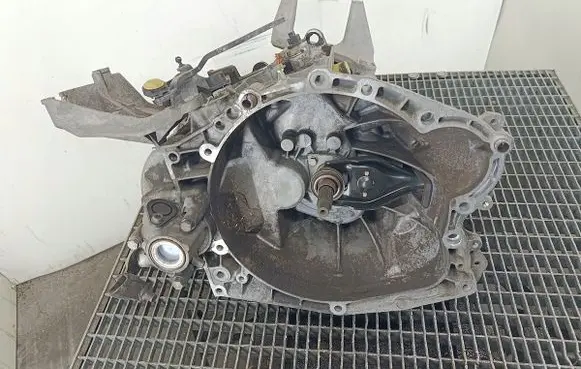 Peugeot 407 Manual 5 speed gearbox 20DM59