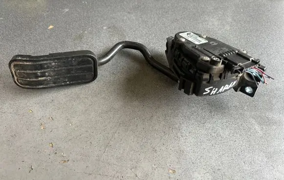 Volkswagen Sharan Accelerator throttle pedal 6PV00777003 7M3721603E YM219F836AB