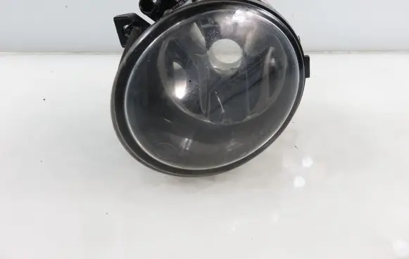Volkswagen Tiguan Front fog light 1T0941700C
