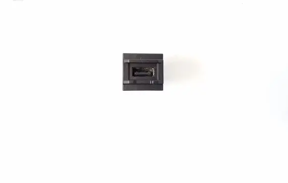 Mercedes-Benz S W221 USB socket connector A2218200087