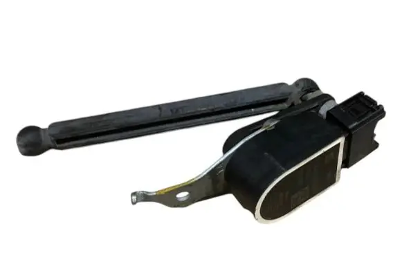 BMW 4 F36 Gran coupe Headlight/headlamp level sensor 6860843 37146860843