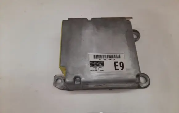 Toyota Prius (XW20) Airbag control unit/module 8917047390