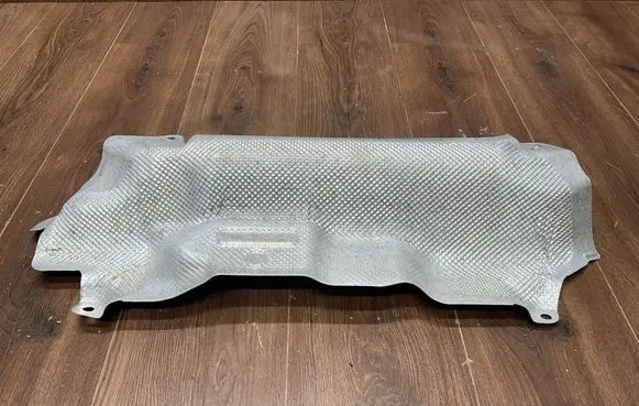 Mercedes-Benz E W213 Exhaust heat shield A2136820571