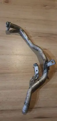 Audi A8 S8 D5 Engine coolant pipe/hose 059121075