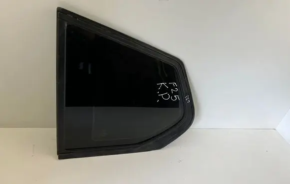 BMW X3 F25 Rear side window