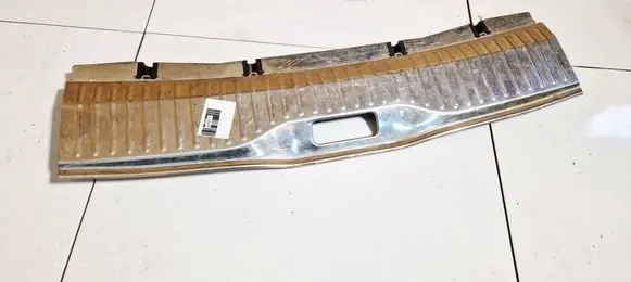 Opel Astra H Other trunk/boot trim element 13213589 332004790