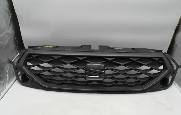 Seat Ateca Front bumper upper radiator grill 575853654P 22683