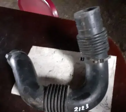 Renault Master II Air intake duct part 8200261961