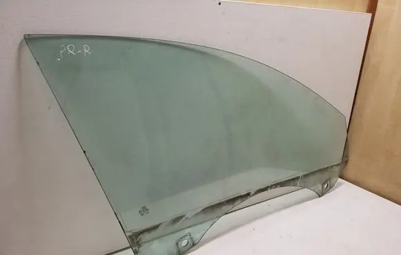 Audi A6 S6 C6 4F Front door window glass four-door 