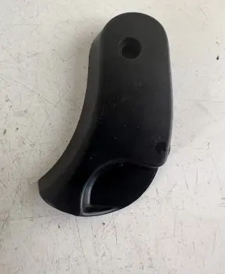 BMW 3 E46 Engine bonnet (hood) release handle 8223163